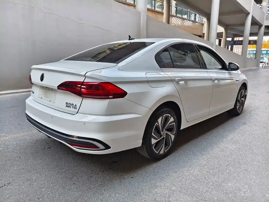 Volkswagen Bora 2022 из CN, фото 7