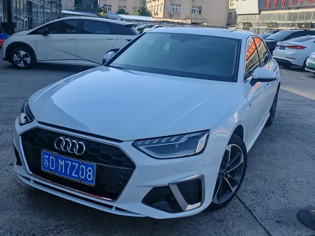 Audi A4L 2023 из CN, фото 1