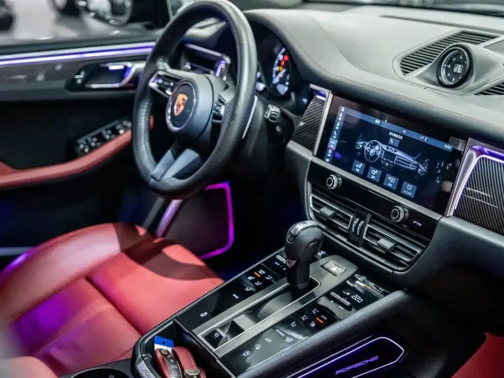 Porsche Macan — фото 10