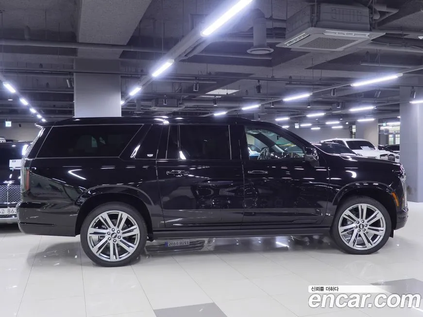 Cadillac Escalade 2025 из KR, фото 2