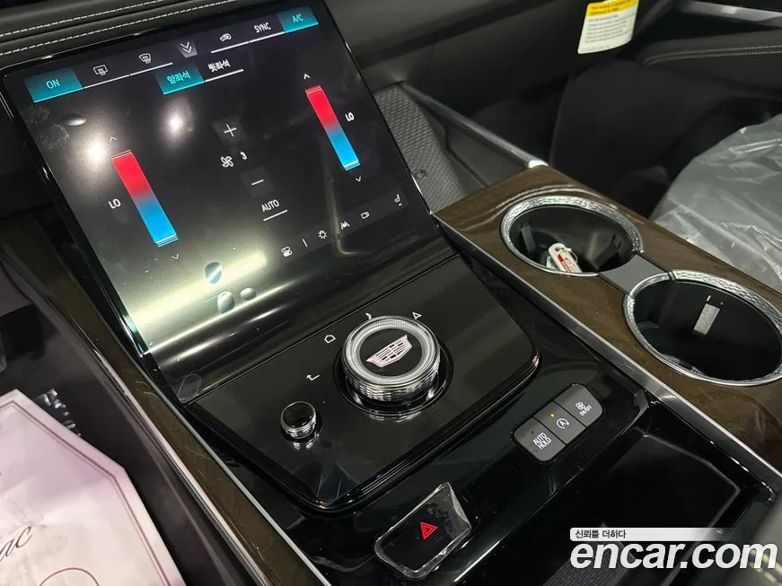 Cadillac Escalade 2025 из KR, фото 9