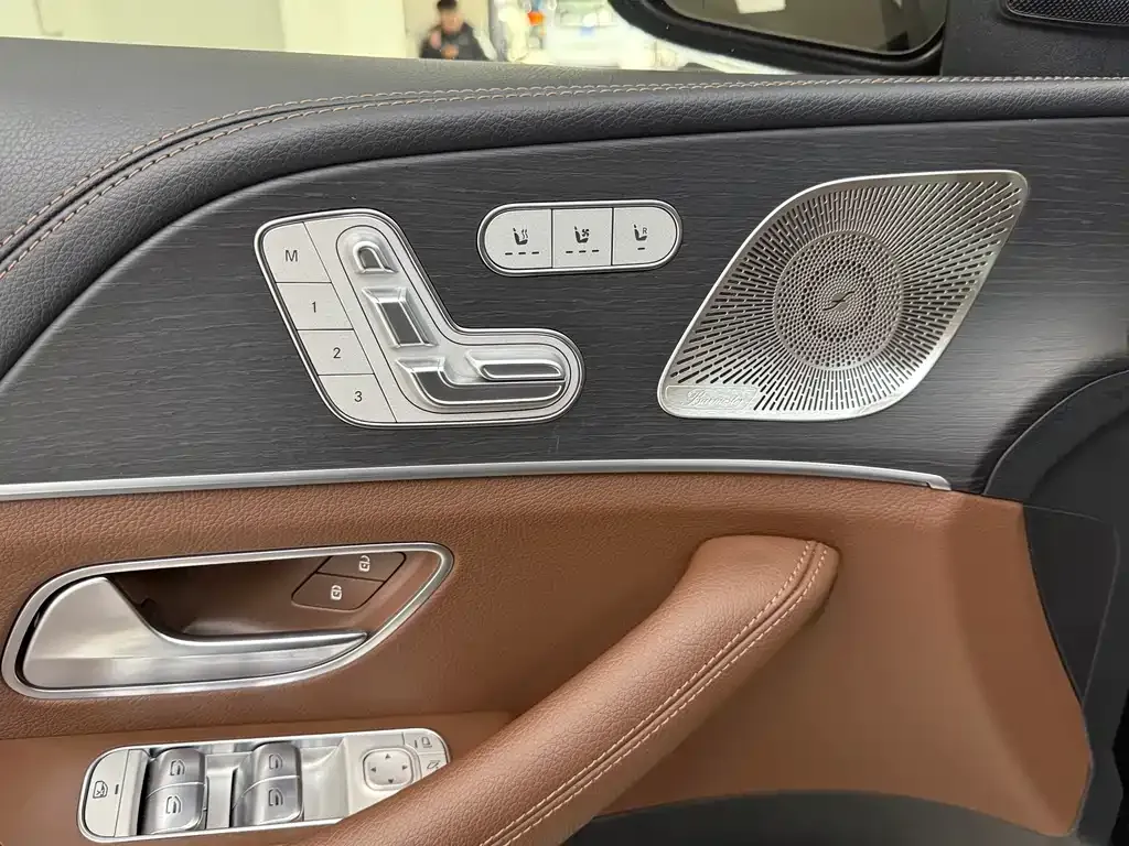 Mercedes-Benz GLS 2024 из CN, фото 10