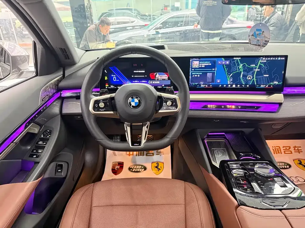 BMW 5 Series 2024 из CN, фото 6