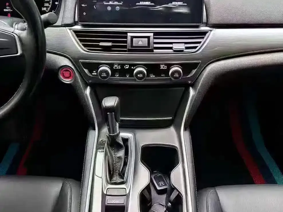 Honda Accord 2022 из CN, фото 5