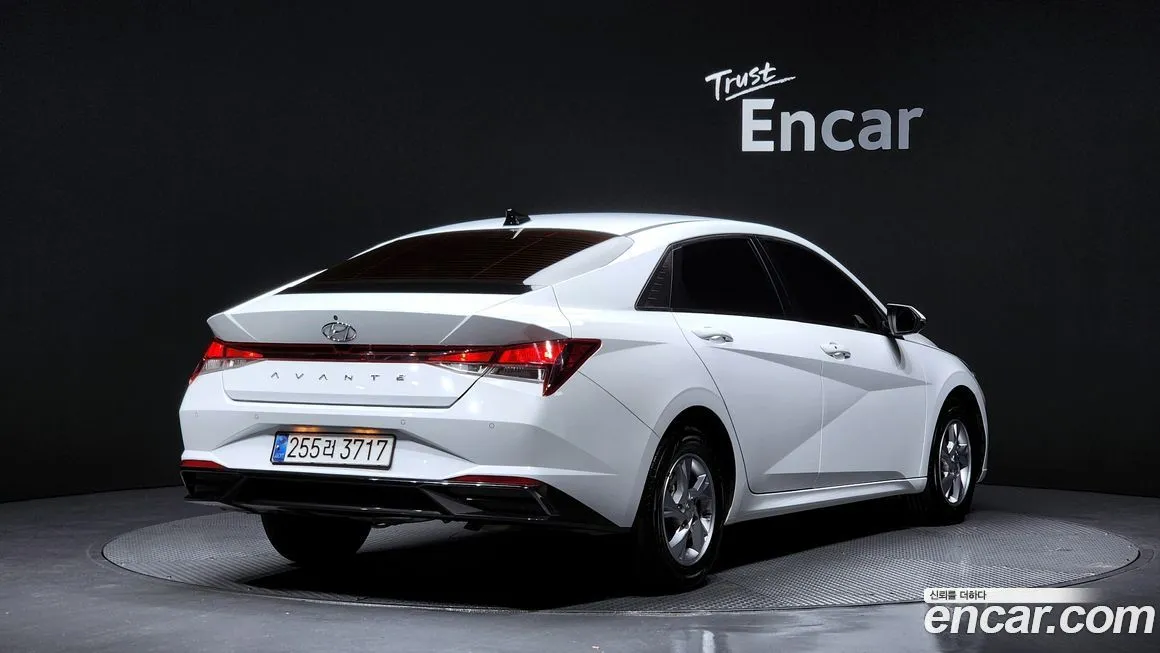 Hyundai AVANTE — фото 2