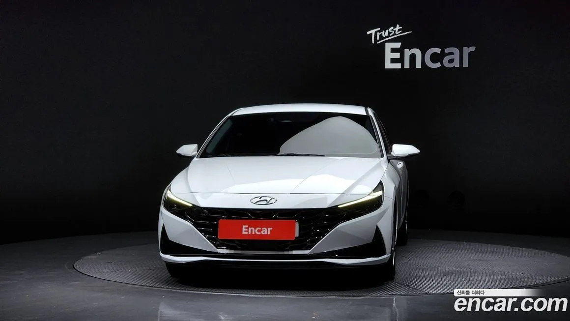 Hyundai AVANTE — фото 3