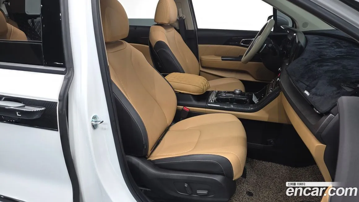 Kia Carnival — фото 10