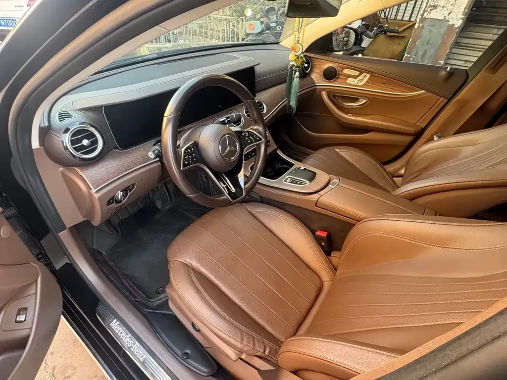 Mercedes-Benz E-Class 2023 из CN, фото 4