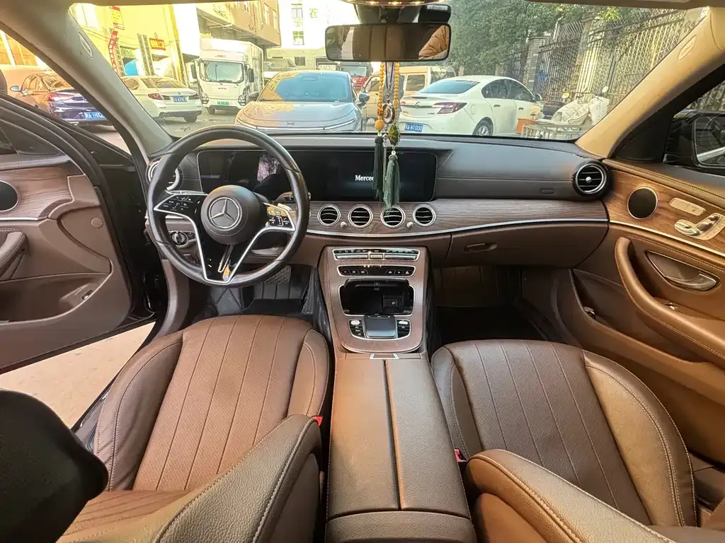 Mercedes-Benz E-Class 2023 из CN, фото 6