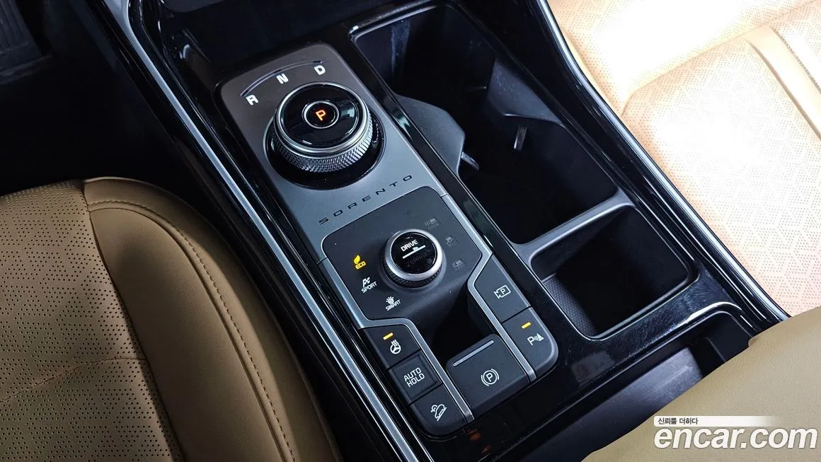 Kia Sorento — фото 9