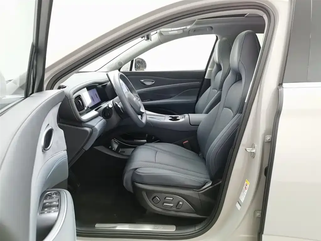 BYD Hiace 07 DM-i — фото 10