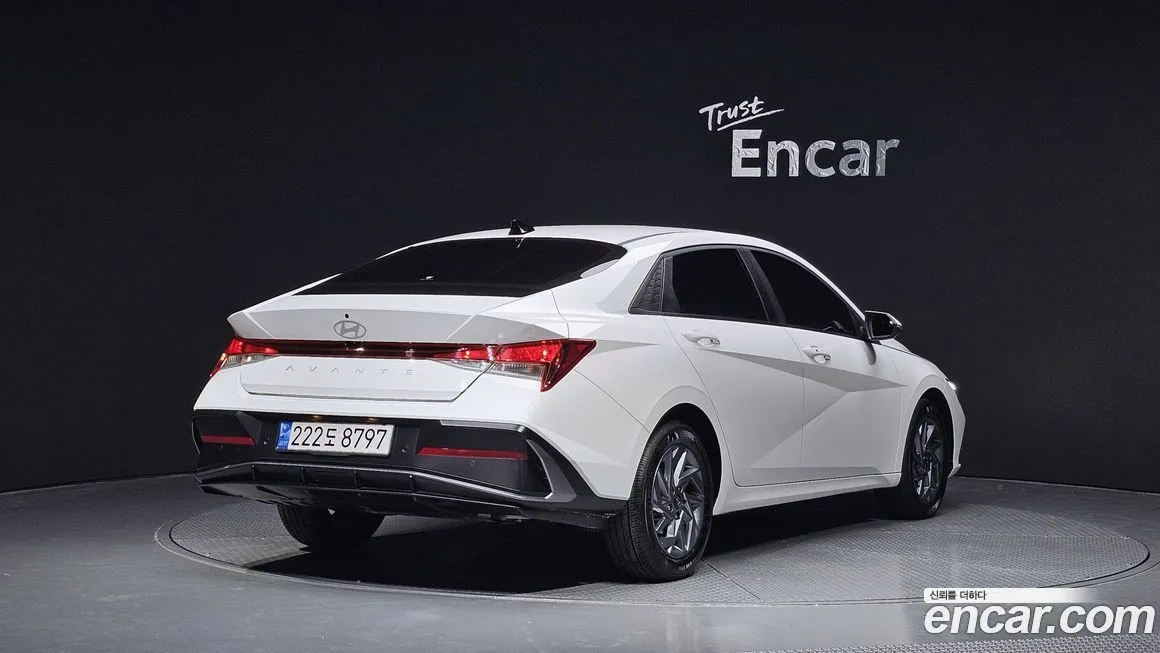 Hyundai AVANTE — фото 2