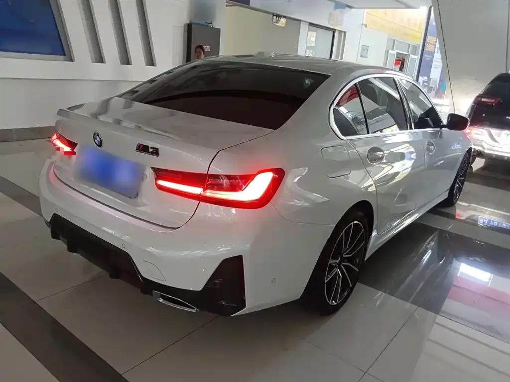 BMW 3 Series 2024 из CN, фото 7