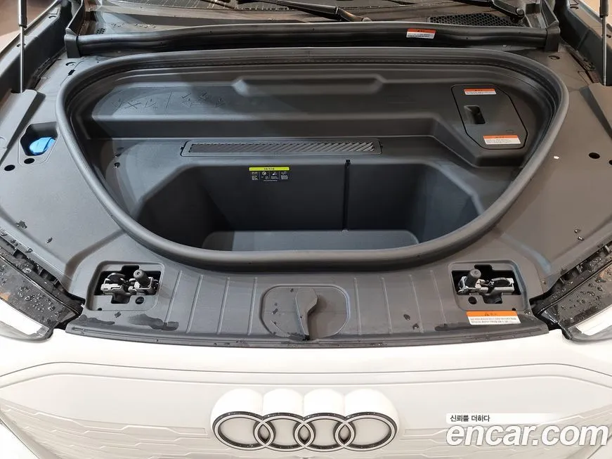 Audi Q6 e-tron 2025 из KR, фото 6
