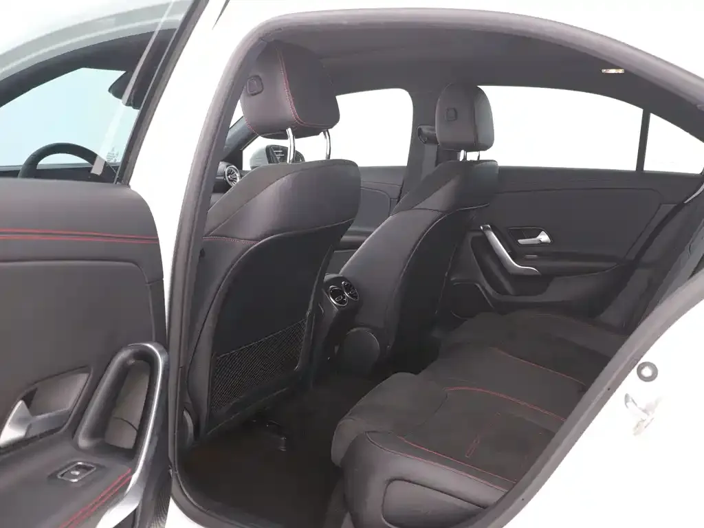 Mercedes-Benz A-Class 2024 из CN, фото 10