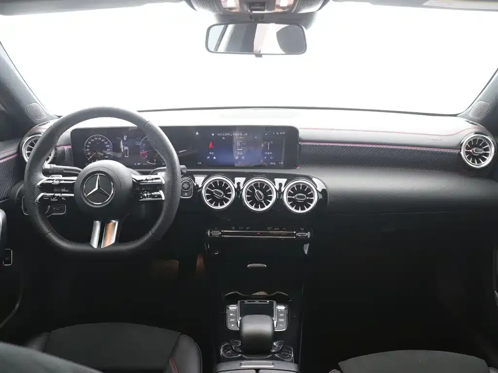 Mercedes-Benz A-Class 2024 из CN, фото 9