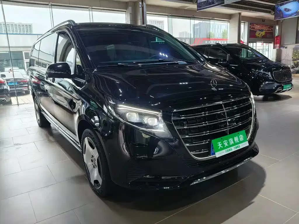 Mercedes-Benz V-Class 2025 из CN, фото 3