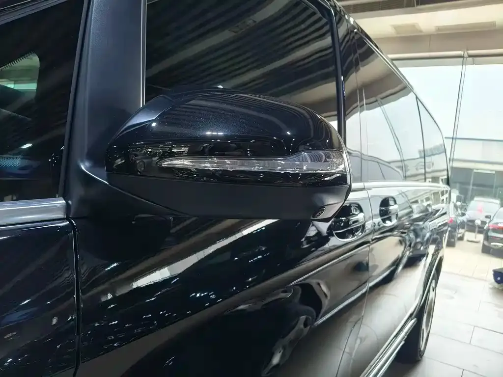 Mercedes-Benz V-Class 2025 из CN, фото 5