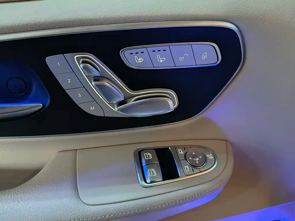 Mercedes-Benz V-Class 2025 из CN, фото 7