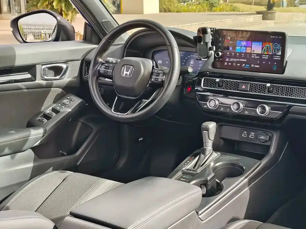 Honda Civic 2023 из CN, фото 9