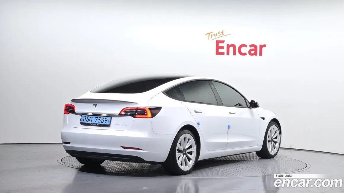 Tesla Model 3 2021 из KR, фото 2