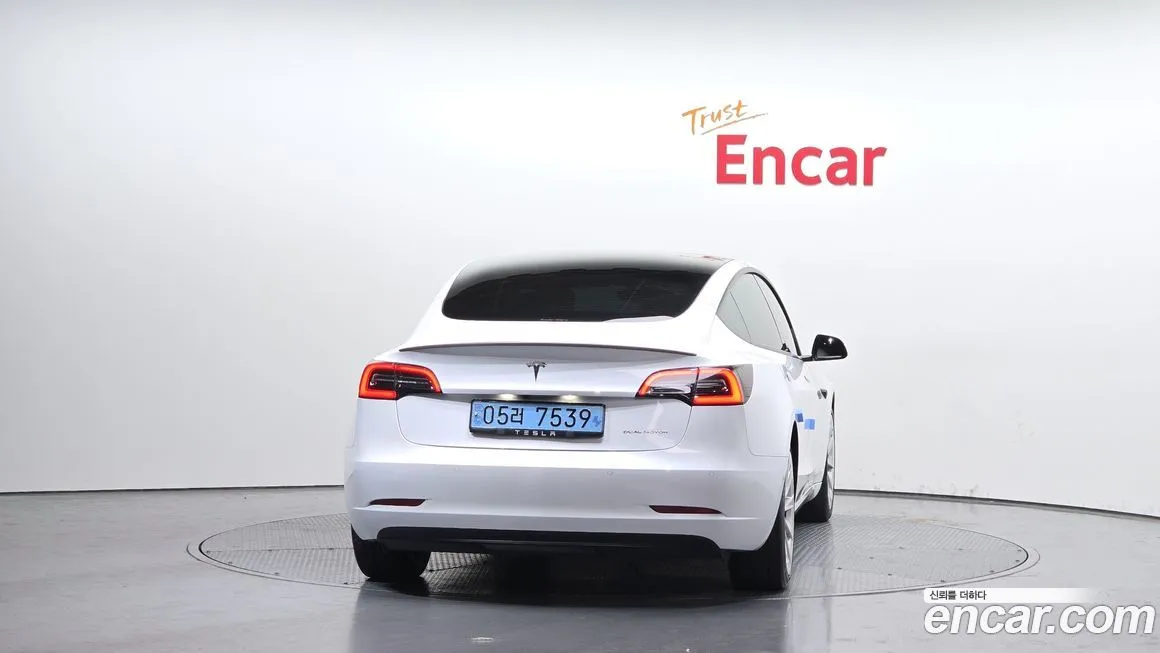 Tesla Model 3 2021 из KR, фото 4