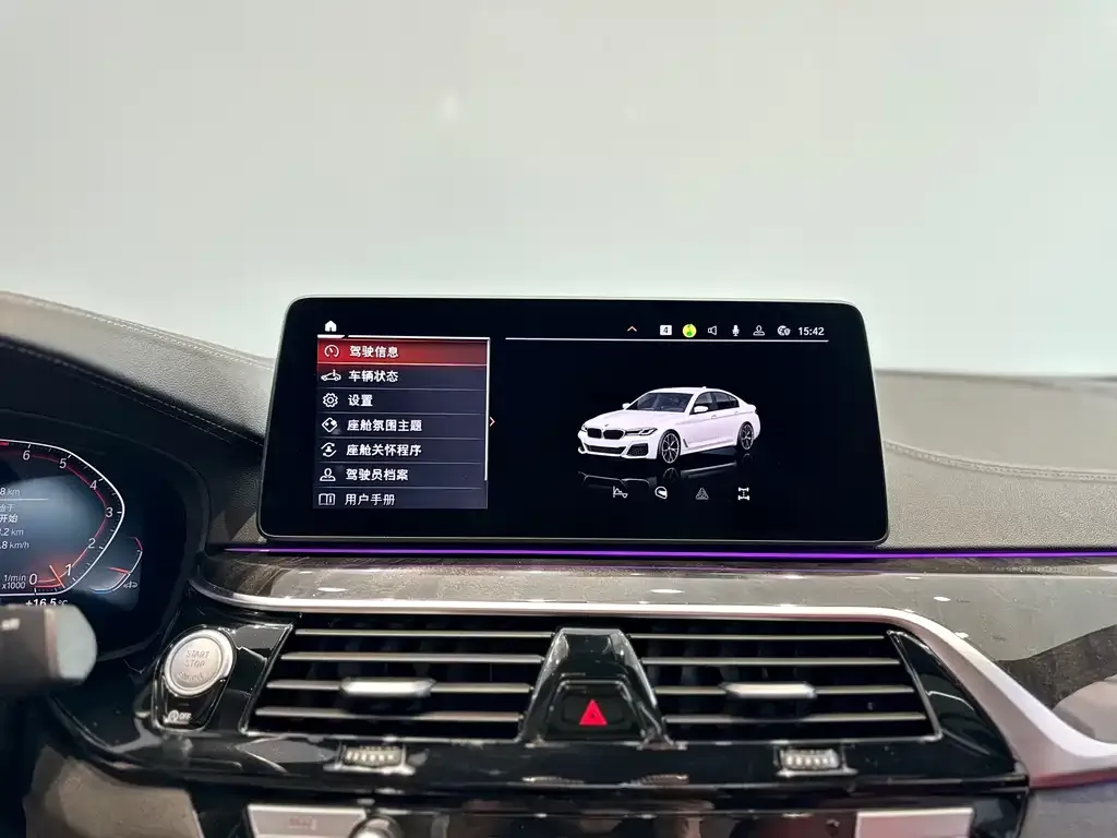 BMW 5 Series — фото 10