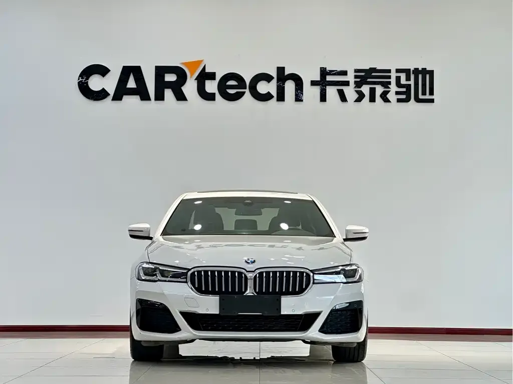 BMW 5 Series — фото 2