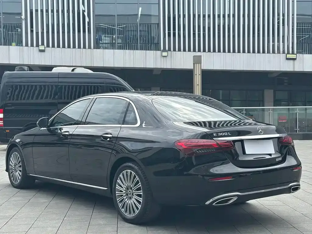 Mercedes-Benz E-Class 2022 из CN, фото 8