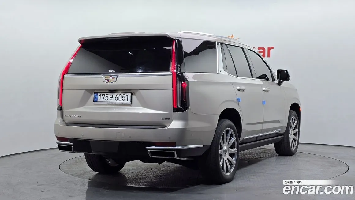 Cadillac Escalade 2022 из KR, фото 2