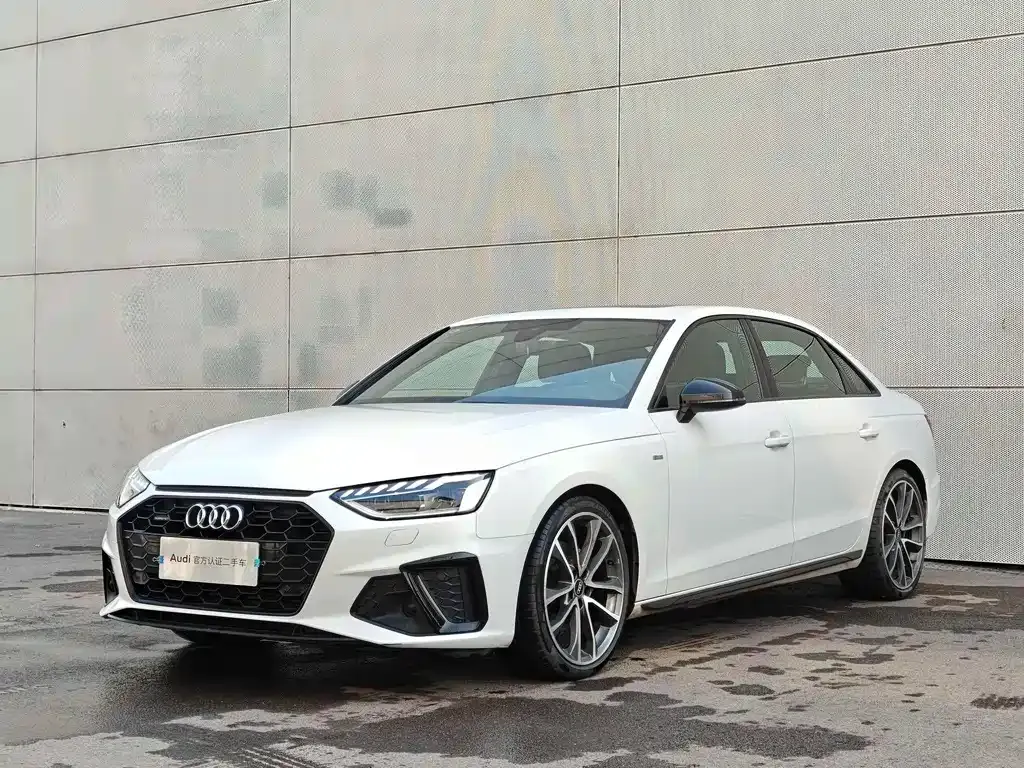 Audi A4L 2023 из CN, фото 1