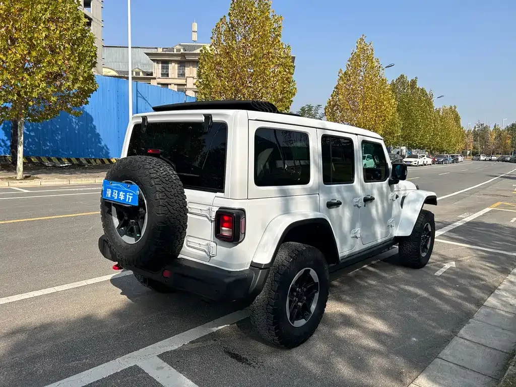 Jeep Wrangler 2023 из CN, фото 5