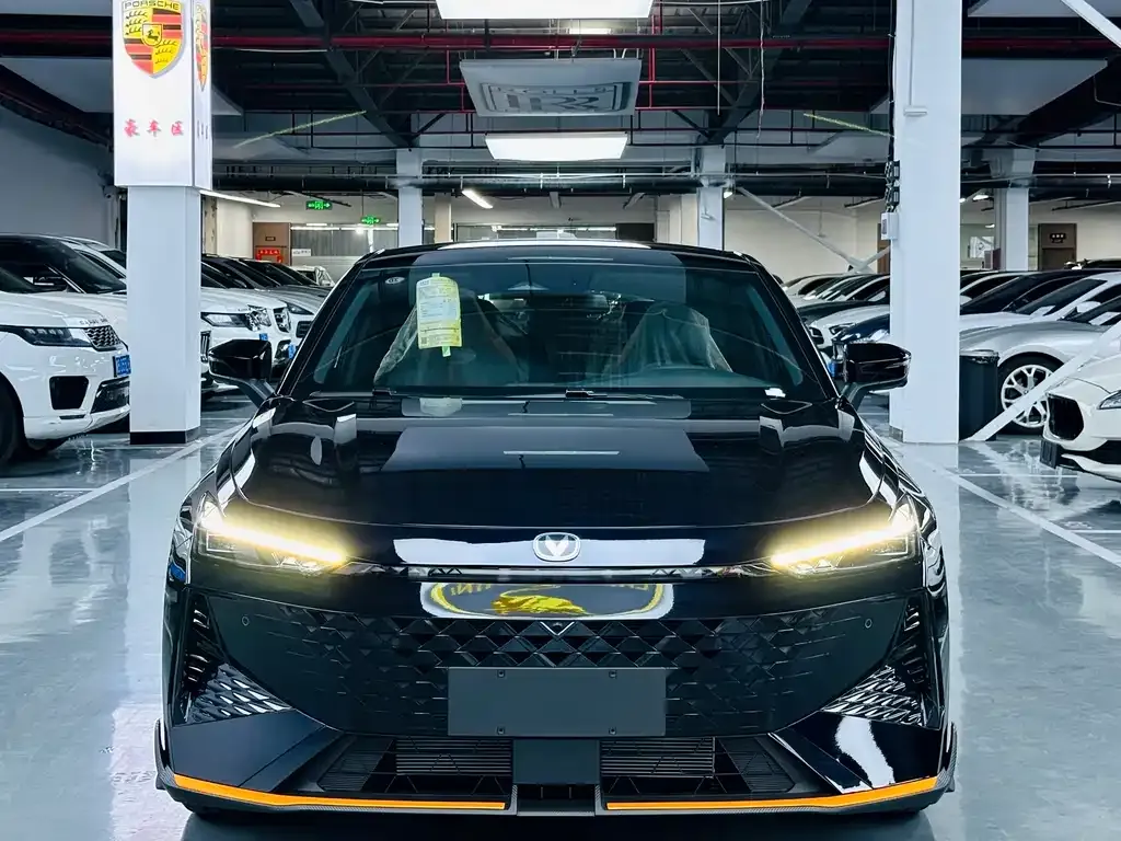Changan UNI-V 2025 из CN, фото 2