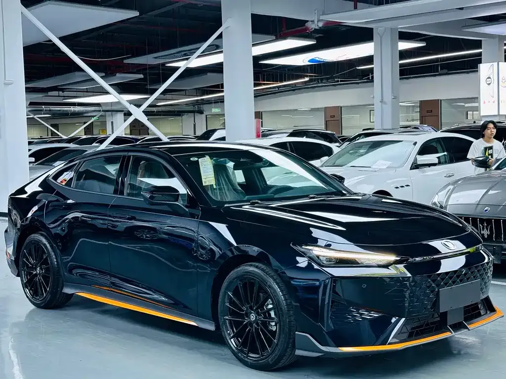 Changan UNI-V 2025 из CN, фото 3