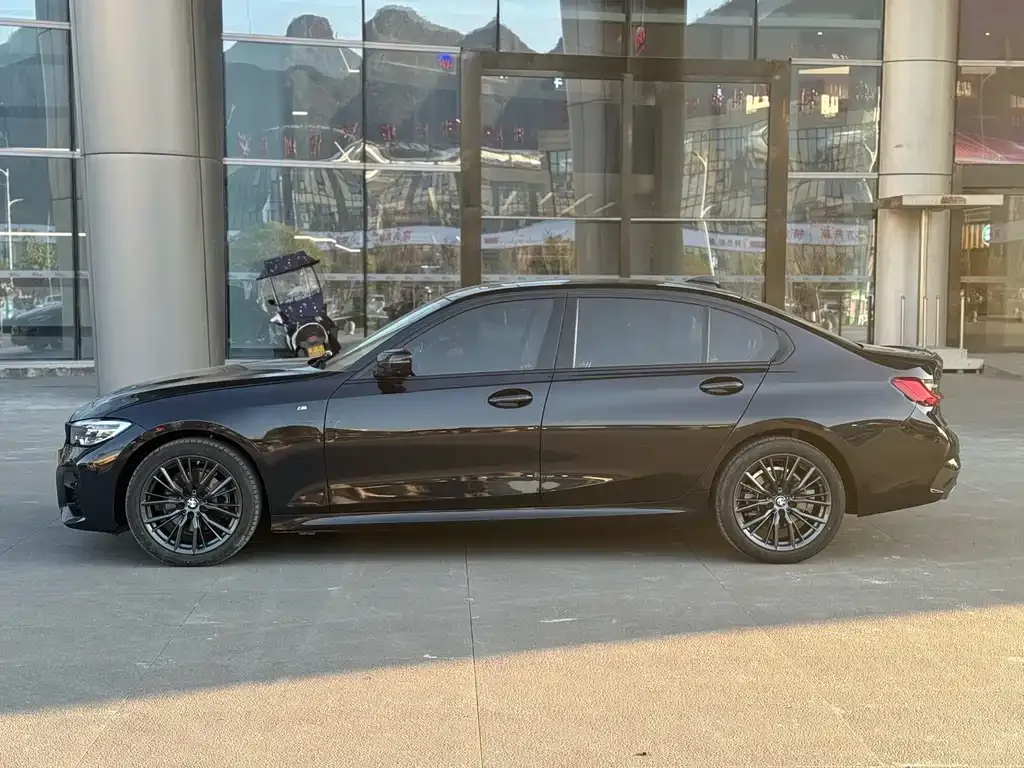BMW 3 Series 2021 из CN, фото 4