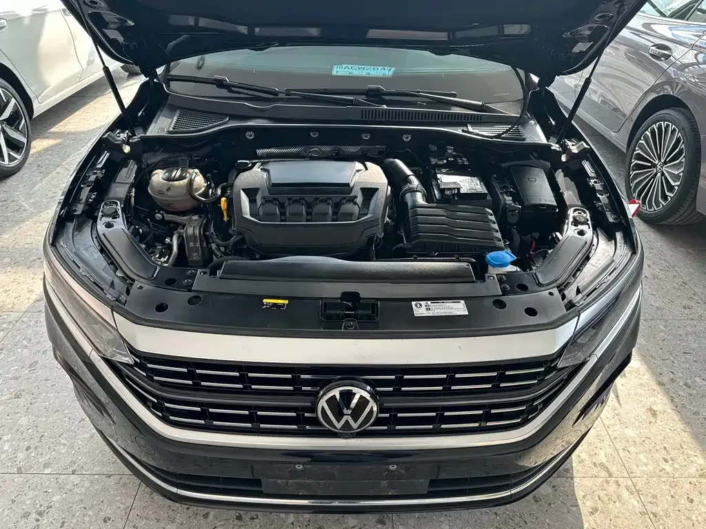 Volkswagen Passat 2024 из CN, фото 2