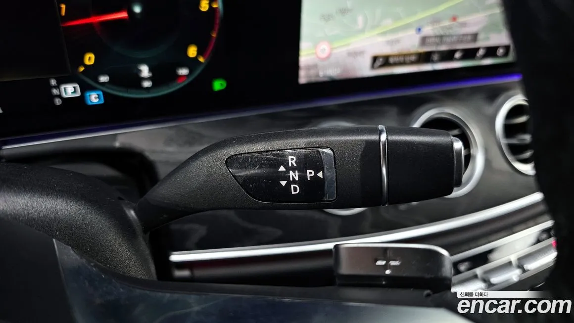 Mercedes-Benz E-Class 2021 из KR, фото 9