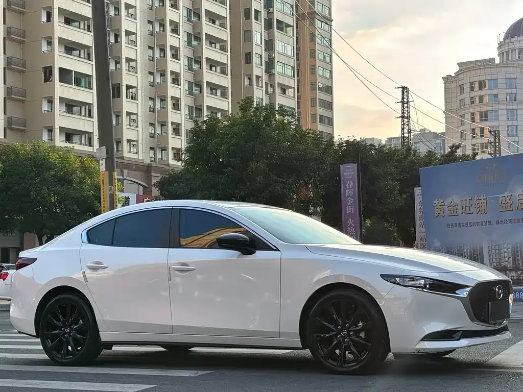 Mazda 3 Axela 2023 из CN, фото 3