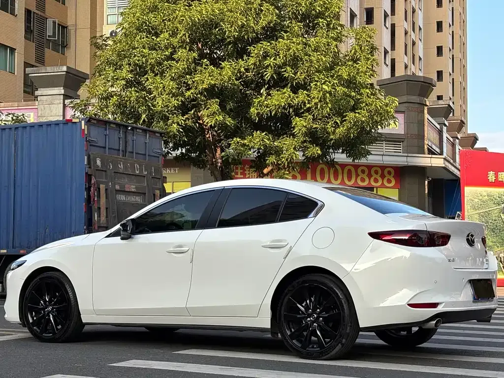Mazda 3 Axela 2023 из CN, фото 6