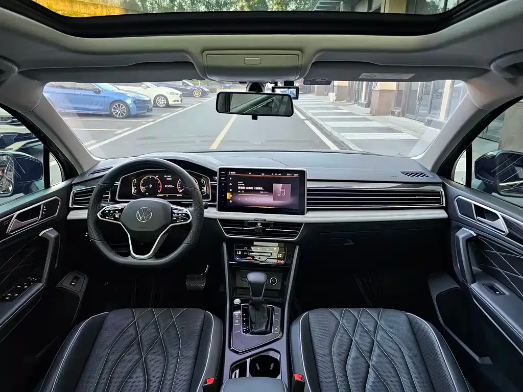 Volkswagen Tiguan L 2022 из CN, фото 9