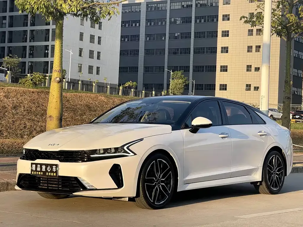 Kia K5 2022 из CN, фото 1