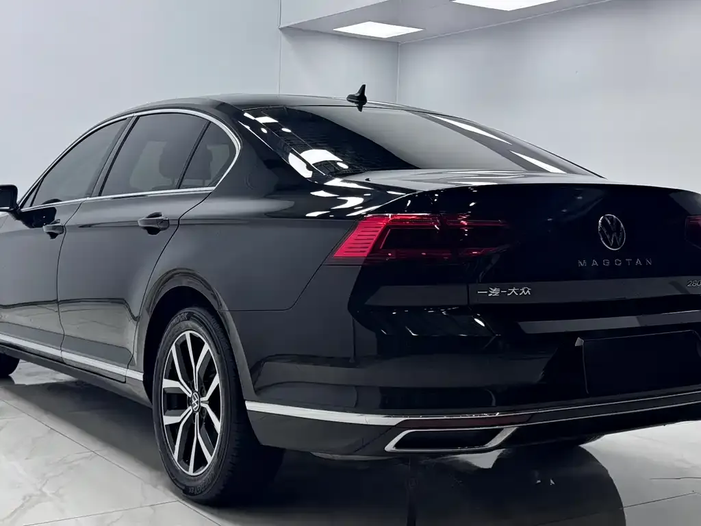 Volkswagen Magotan 2022 из CN, фото 4
