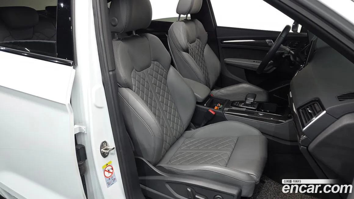 Audi SQ5 2021 из KR, фото 10