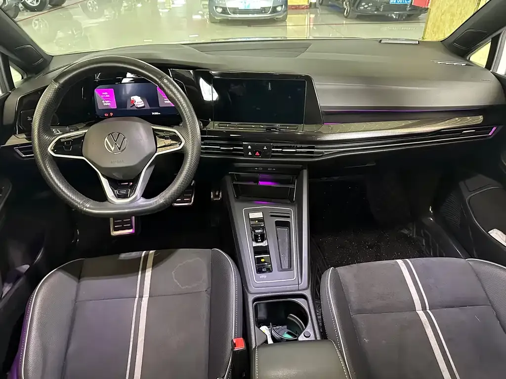 Volkswagen Golf 2022 из CN, фото 8