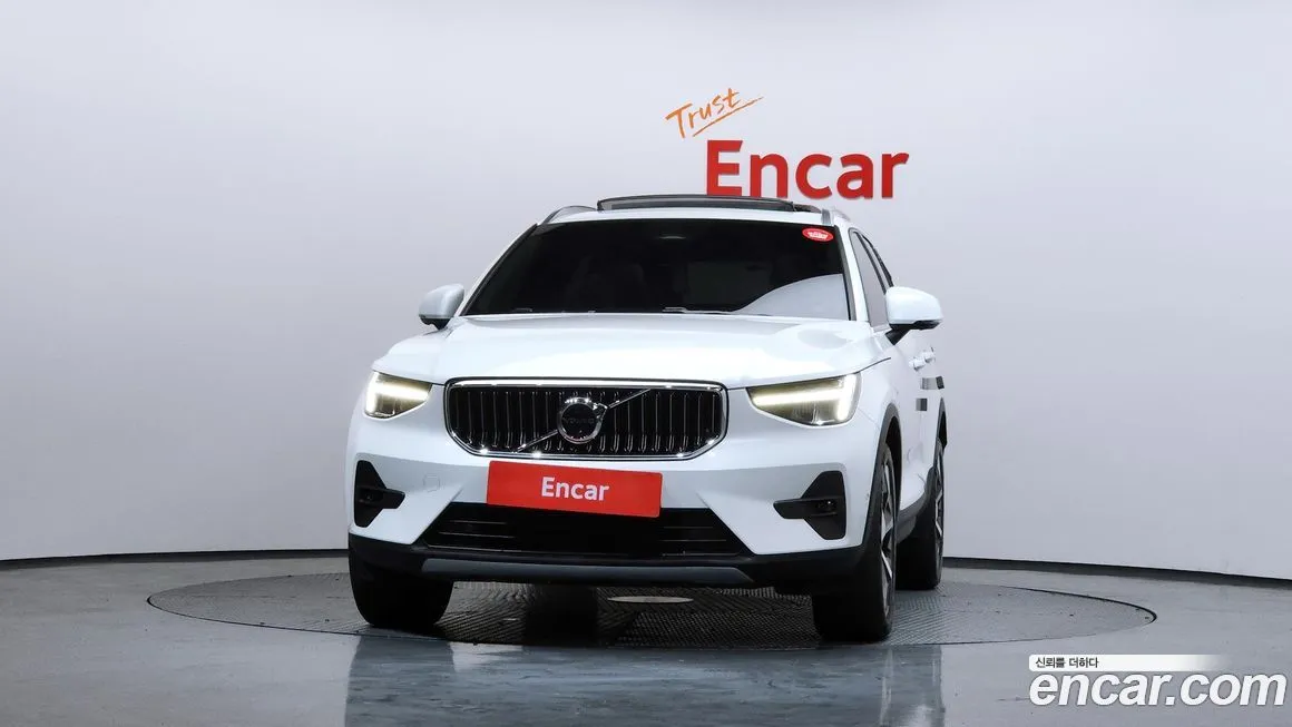Volvo XC40 2023 из KR, фото 3
