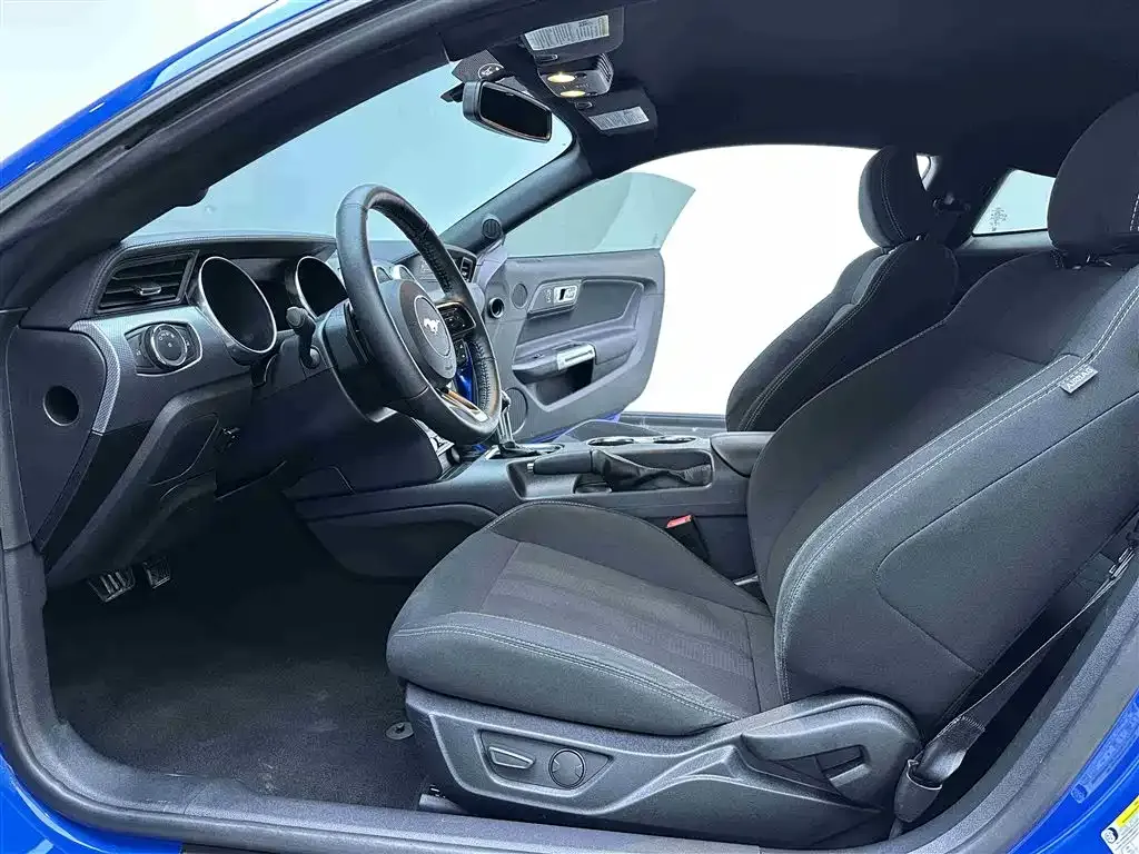 Ford Mustang 2022 из CN, фото 9