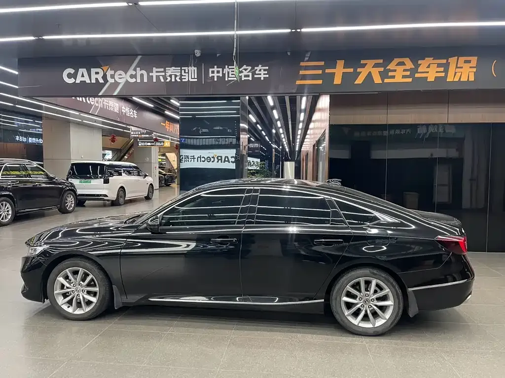 Honda Accord 2023 из CN, фото 2