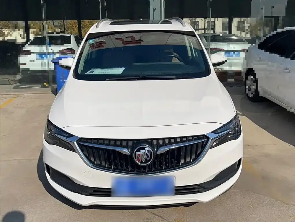 Buick GL6 2023 из CN, фото 3
