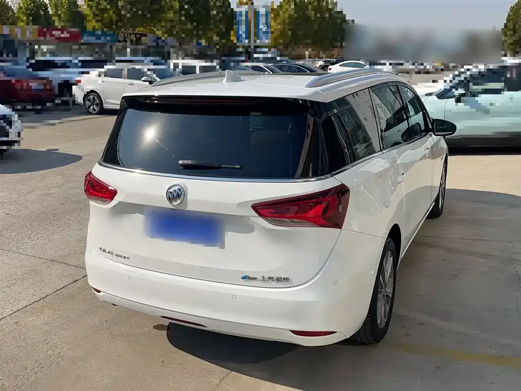 Buick GL6 2023 из CN, фото 5