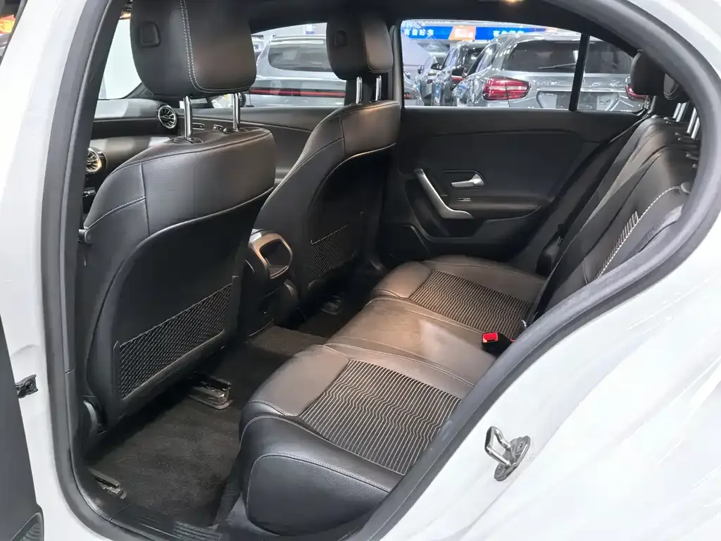 Mercedes-Benz A-Class (Import) 2022 из CN, фото 7